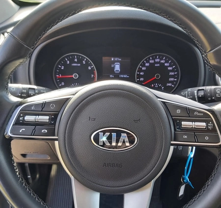 Kia Sportage cena 77900 przebieg: 178162, rok produkcji 2019 z Zambrów małe 326